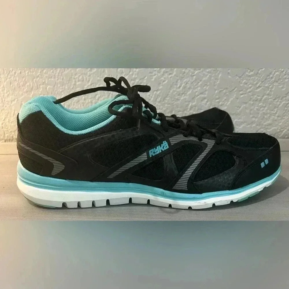 Ryka Elate Sneakers Size 9W